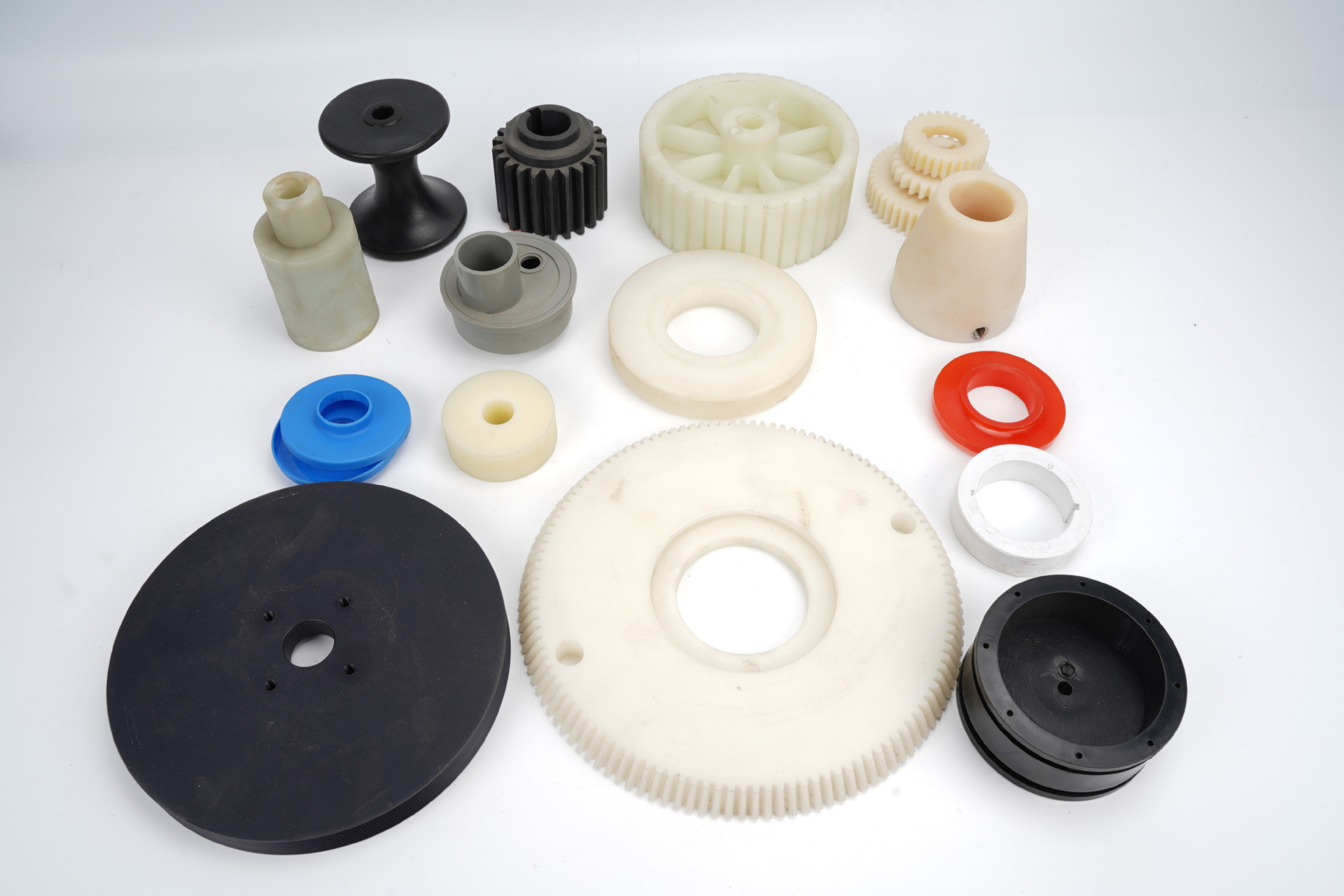 Auto Parts Injection Molding Lights &amp; Refrigerator Refitted Plastic Products Processing Mold Machining Services