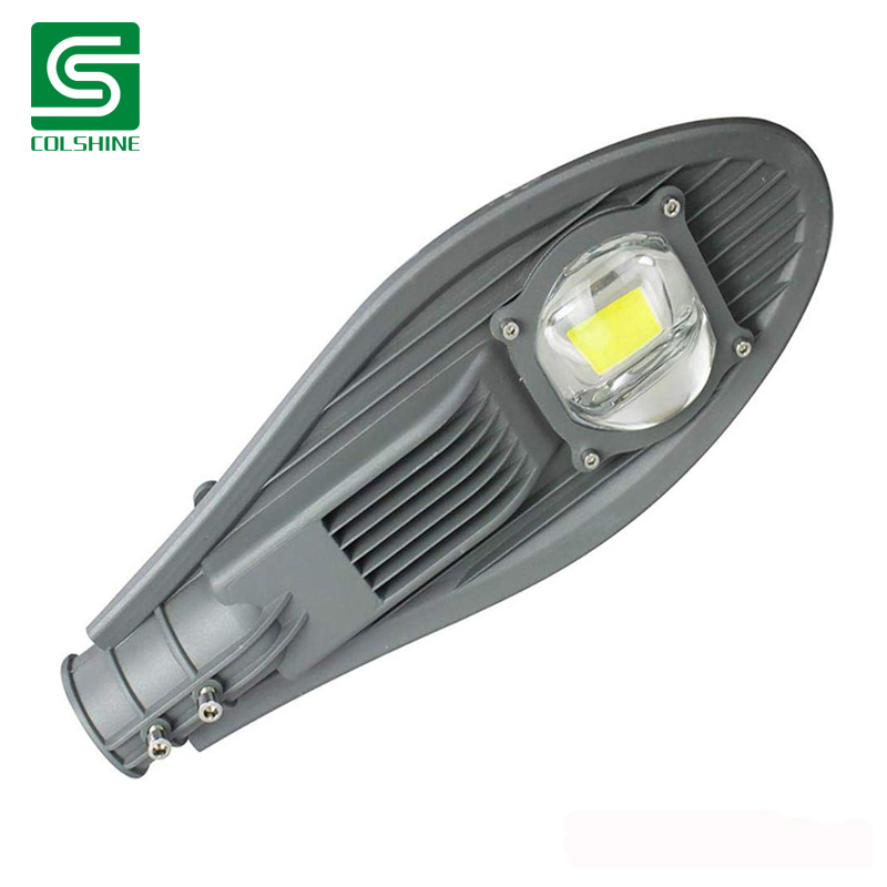 Advanced Photometric Modular LED Lamp for Streets and Parking Lots