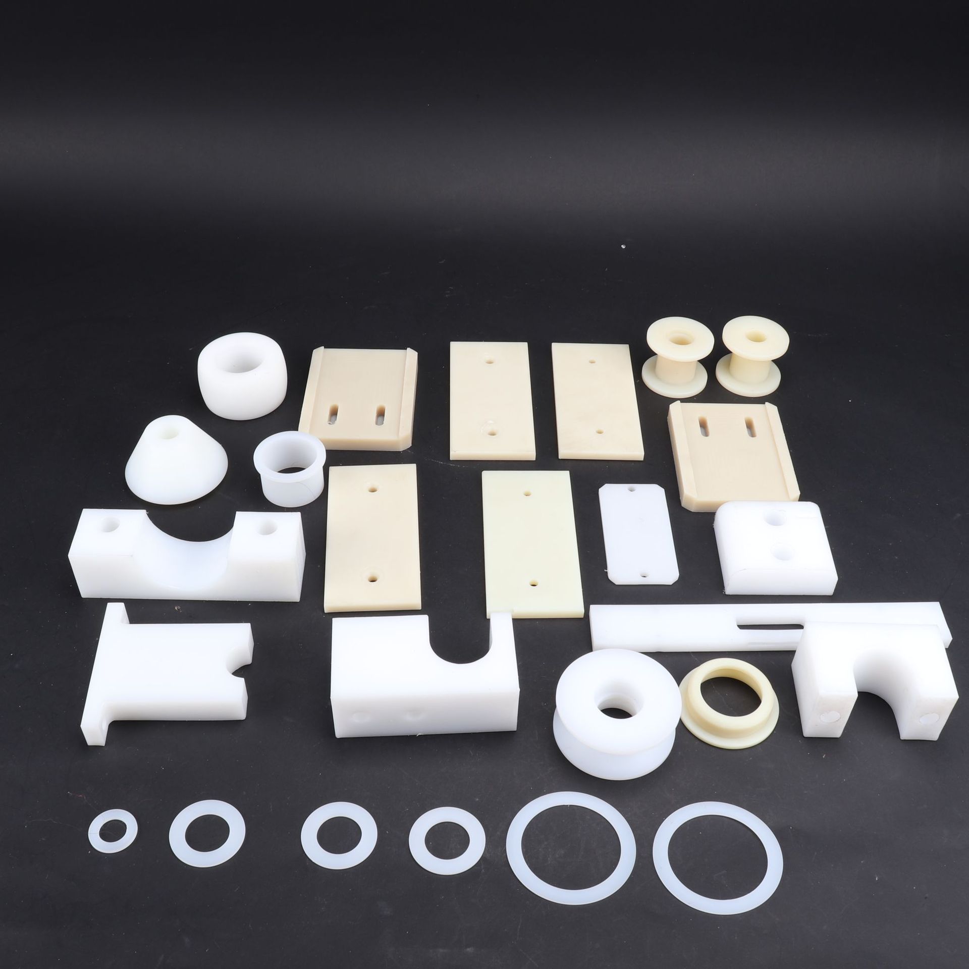 Auto Parts Injection Molding Lights &amp; Refrigerator Refitted Plastic Products Processing Mold Machining Services