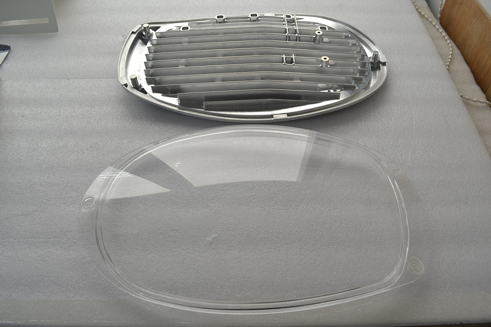 Stainless Steel Transparent Car Light Parts Prototype Manufacturer Uses CNC Numerical Control Technology Process High-Precision