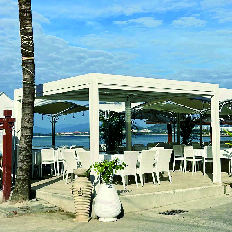 Sunroom Outdoor Dining Premium Retractable Heavy Duty Iron Aluminum Motorized Louvered Skylight Blinds Pergola