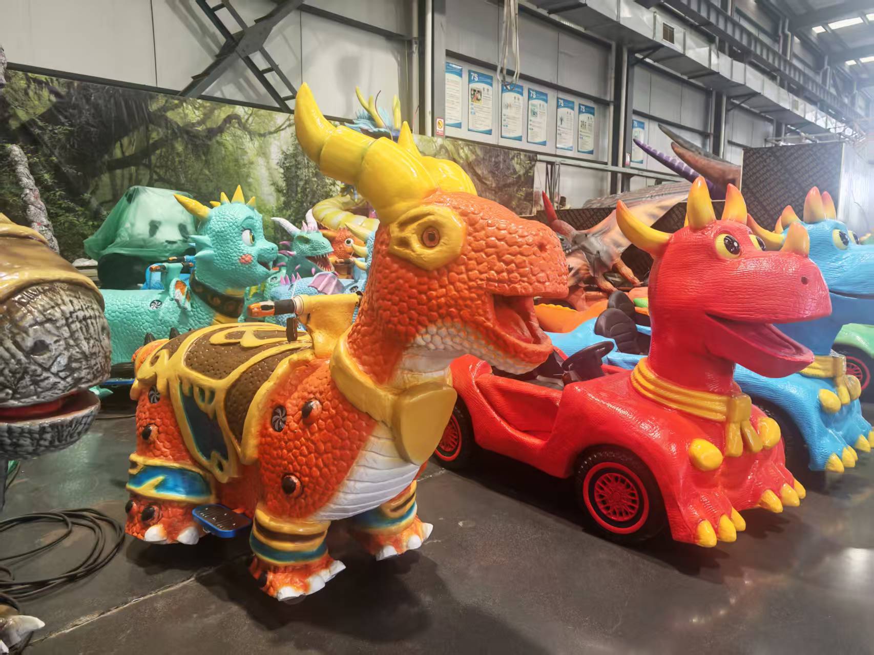 Electric Dinosaur Theme Park Ride-on Vehicle with Remote Control for Outdoor/Indoor Shopping Mall &amp; School Commercial Play Zones