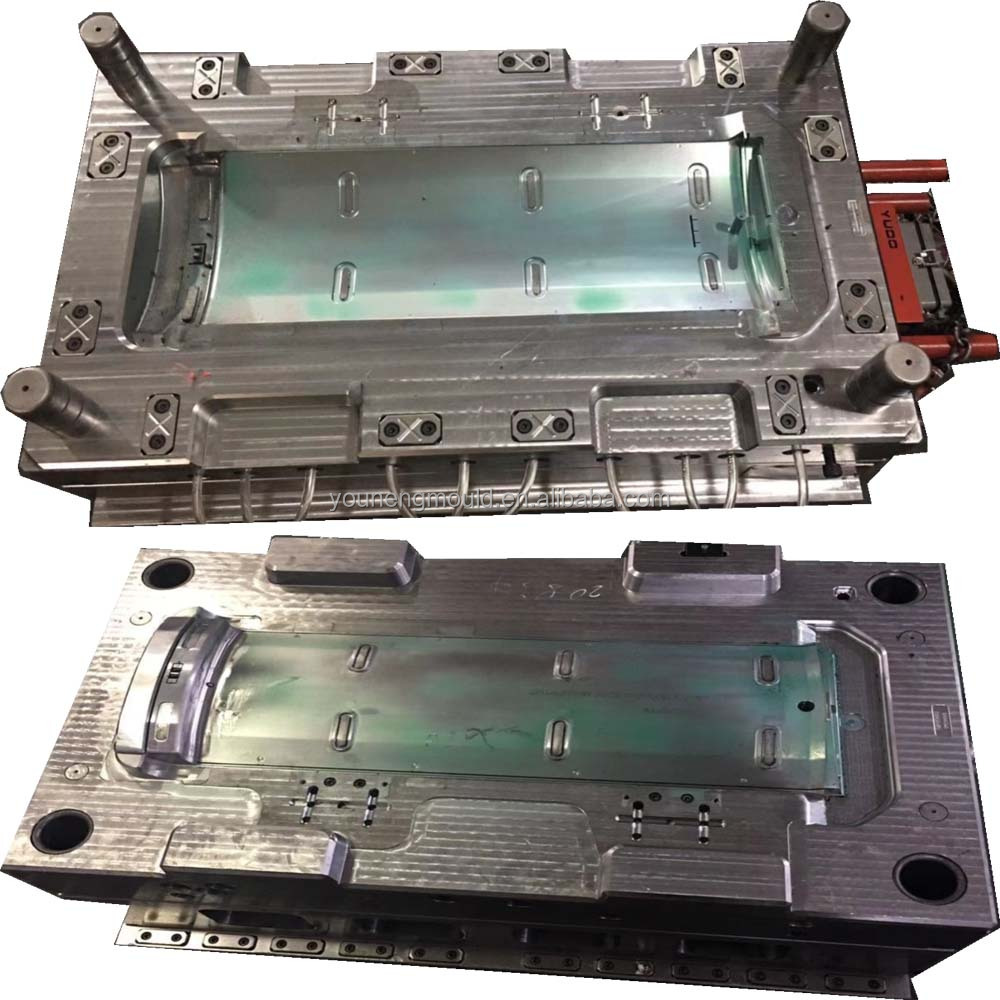Injection Car Lamp Mould High-quality Car Lamp Mould Processing and Production Export Integrated Service
