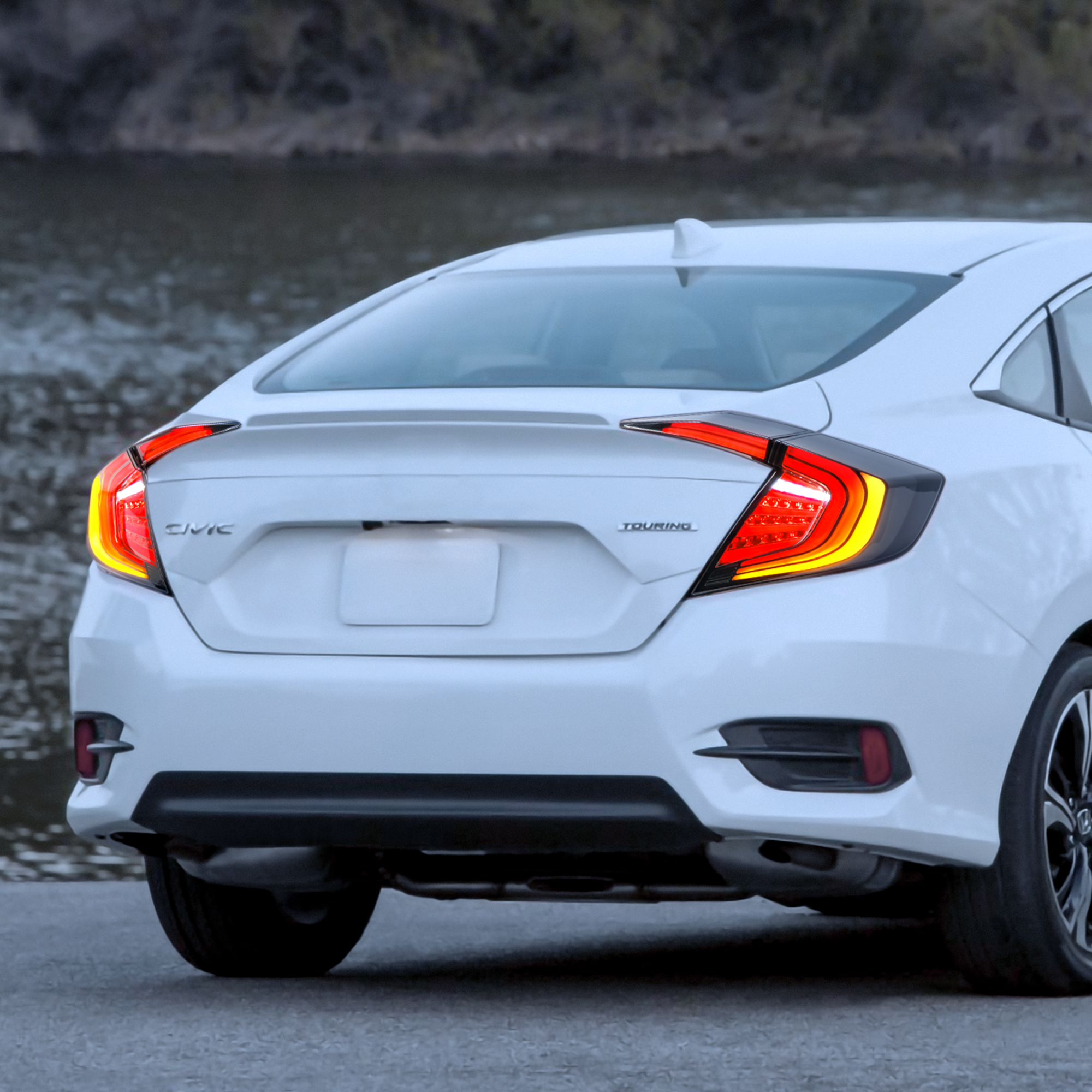 Wenye New Design Modified Tail Light for Honda Civic 2016 Direct-sale From the Manufacturer of the New Design