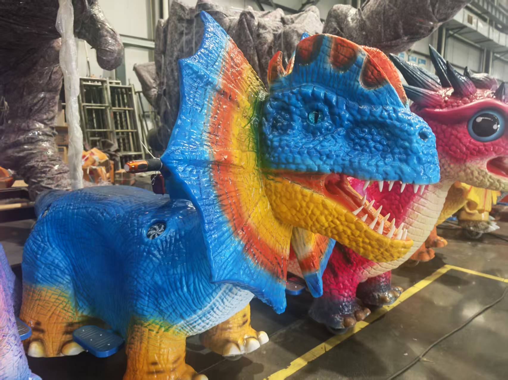 Electric Dinosaur Theme Park Ride-on Vehicle with Remote Control for Outdoor/Indoor Shopping Mall &amp; School Commercial Play Zones