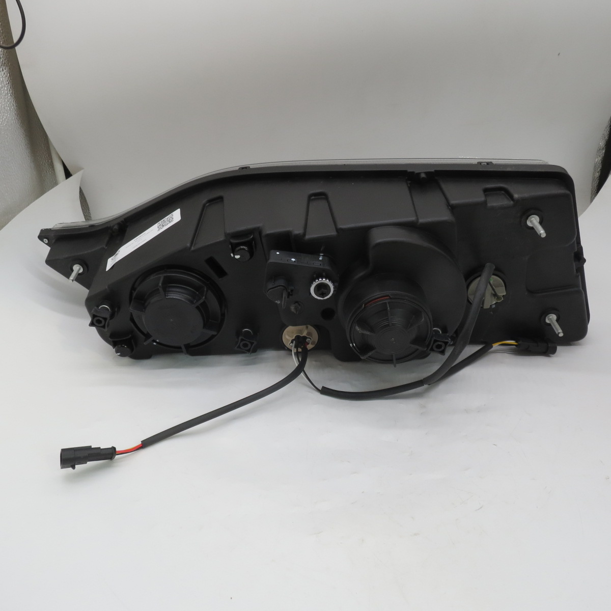 High Quality Headlight Assembly for Heavy Duty Vehicles QA1607 LEFT