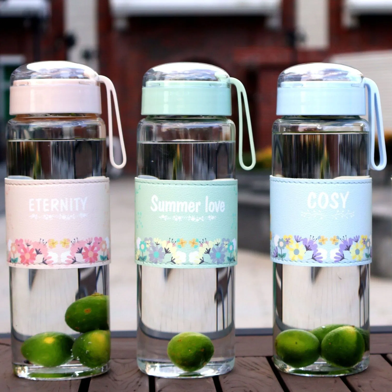 Cute Crystal Glass Water Bottle for Stylish Hydration