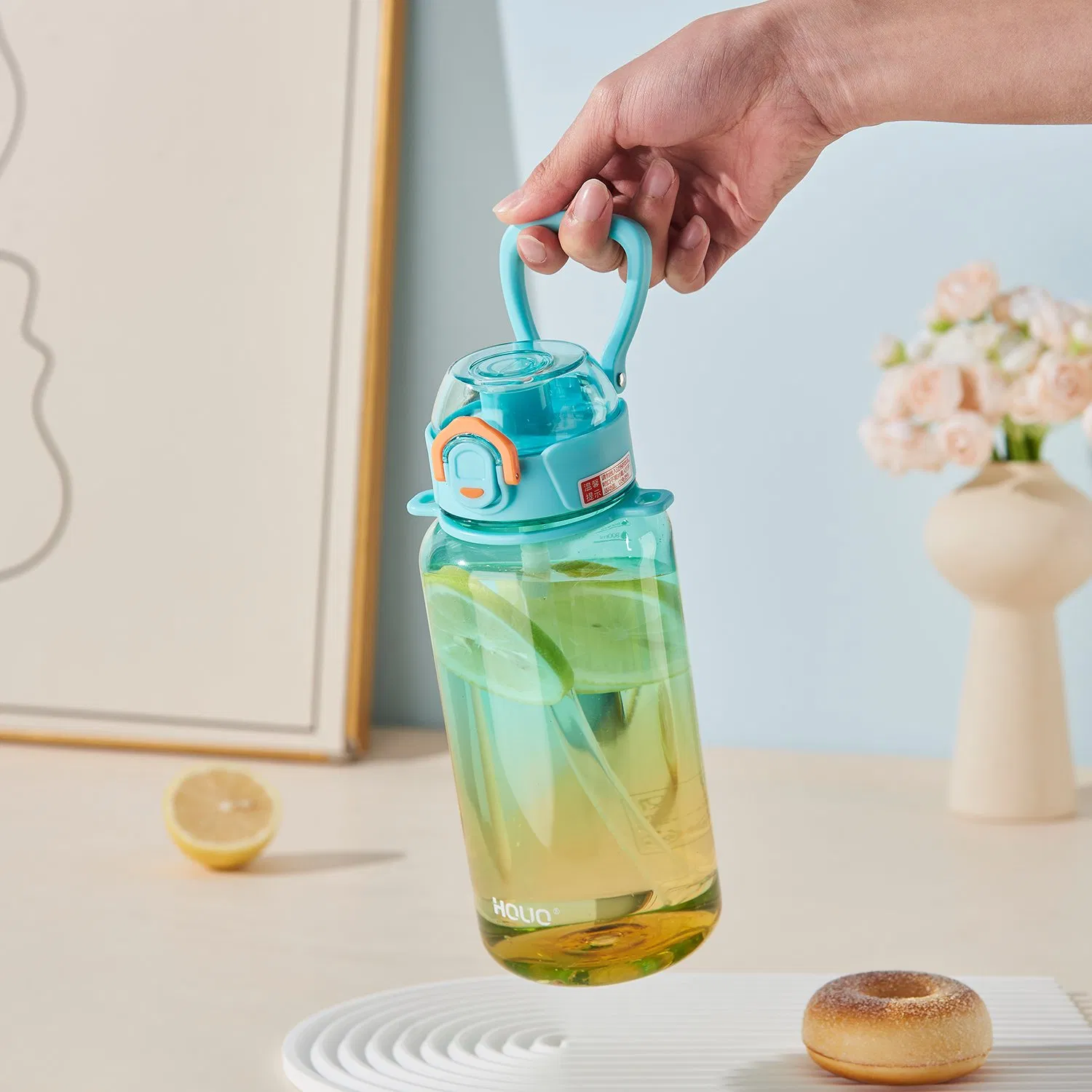 Custom Logo Portable Plastic Water Bottle with Straw