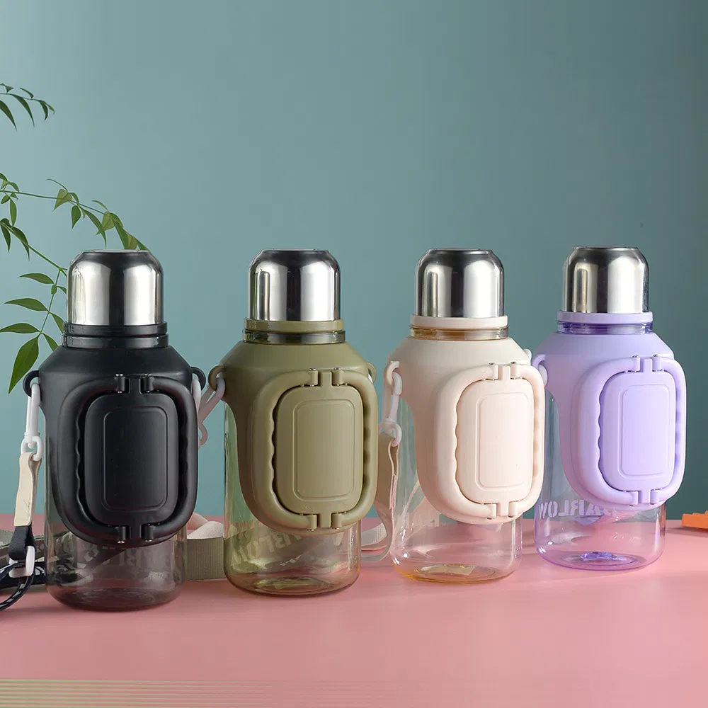 Simple Large Capacity Outdoor Sports Portable Plastic Water Bottle with Handle Carrying Rope