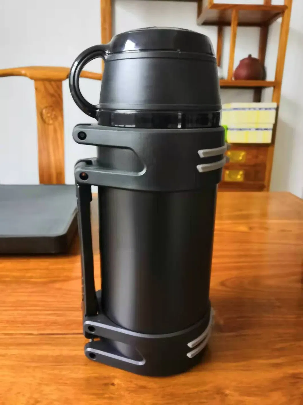 Vacuum Flask Photo 1