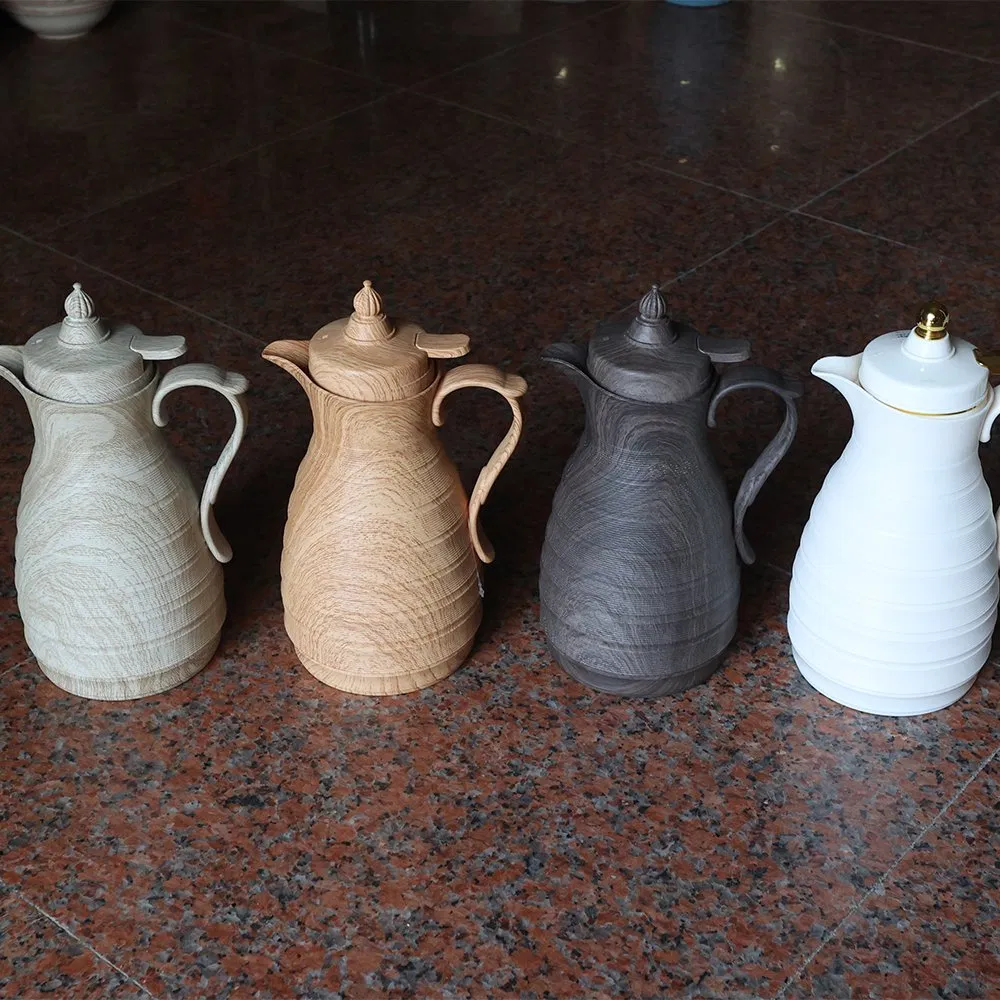 Outdoor Lightweight Structure Flask-Shaped Vacuum Flask with Temperature Display