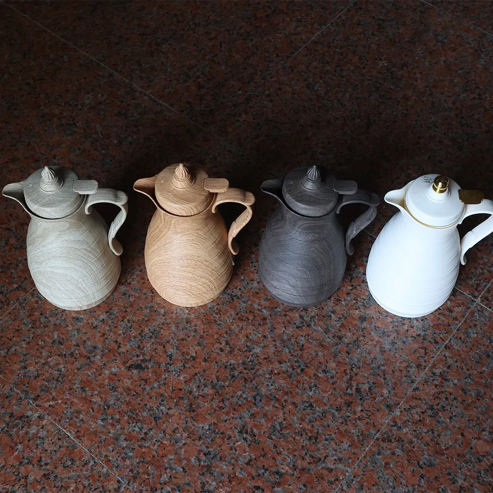 Outdoor Lightweight Structure Flask-Shaped Vacuum Flask with Temperature Display