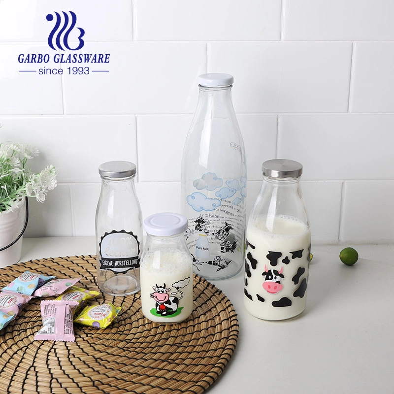 Wholesale Milk Glass Bottle 500ml 300ml 550ml Clear Round Empty Rum Spirit Gin Vodka Glassware Liquor Wine Water Bottle with Glass Tumbler Lid