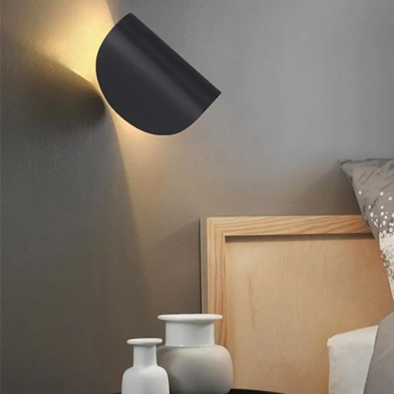 Modern Wall Lamp View 3