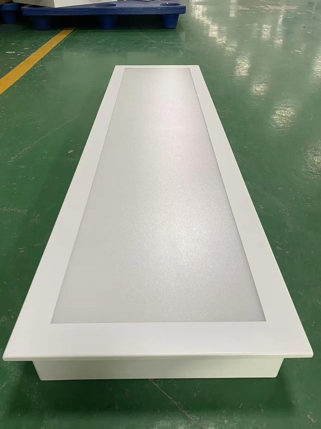 Factory Price LED Cleanroom Panel Light IP54 Waterproof Down Opening
