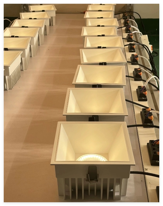 OEM/ODM Wholesale Dimmable Waterproof IP 54 10W-40W Customized COB Recessed LED Spotlight Ceiling Down Light LED Downlight