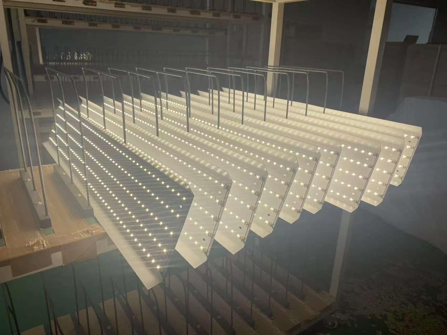 Factory Price LED Cleanroom Panel Light IP54 Waterproof Down Opening