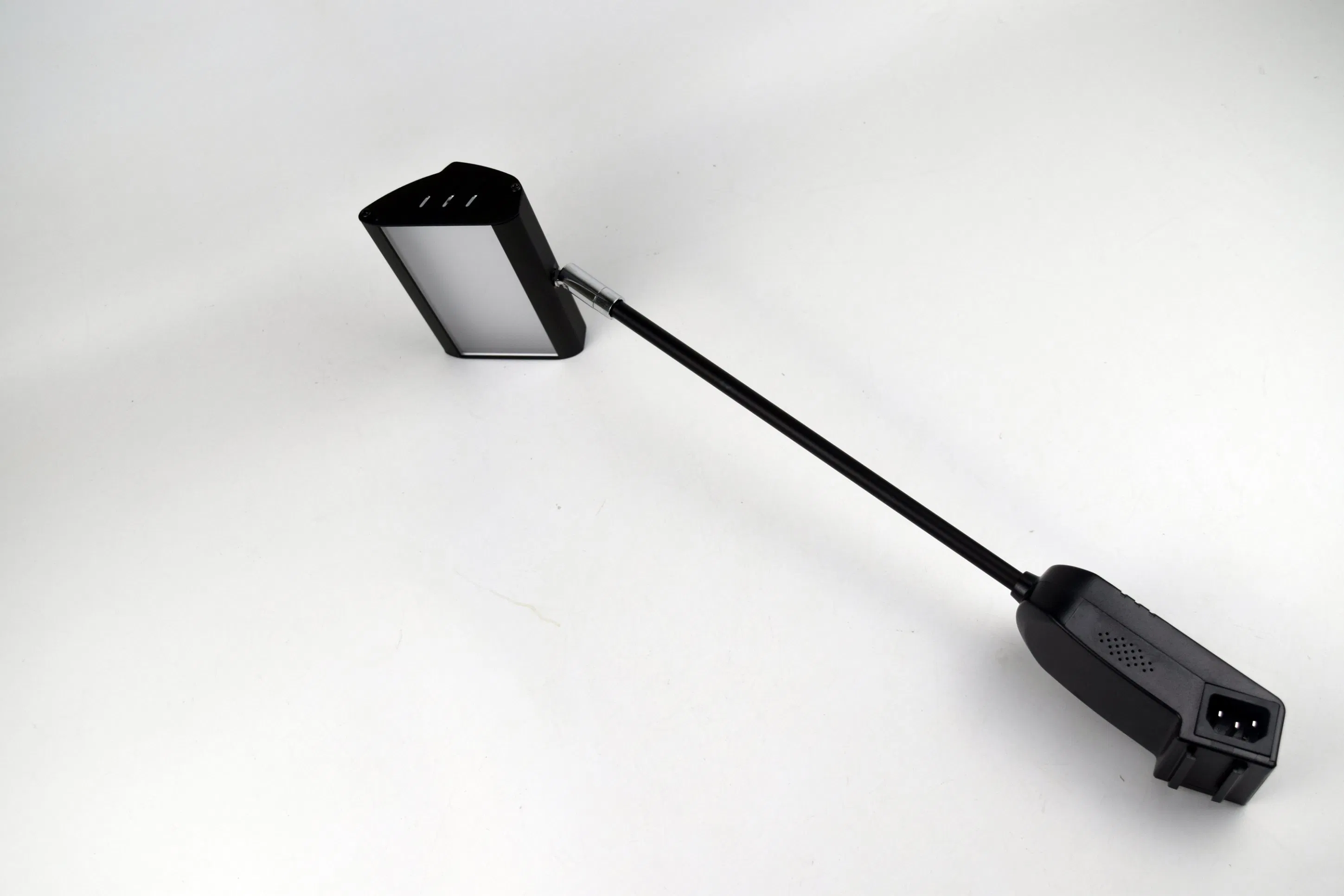 Cost-Effective Portable Series Connection Exhibit Light Exhibition Stand Light