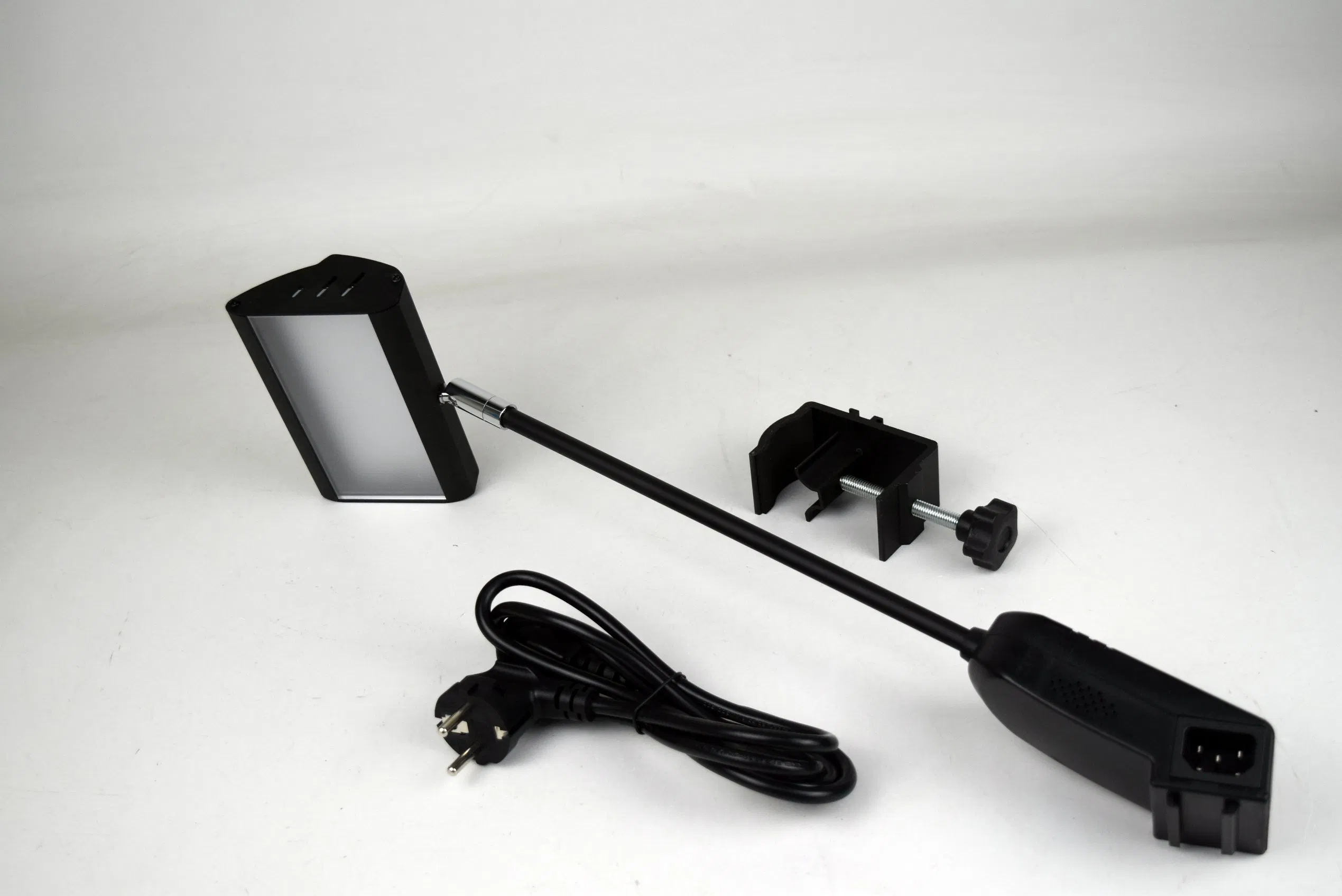 Cost-Effective Portable Series Connection Exhibit Light Exhibition Stand Light