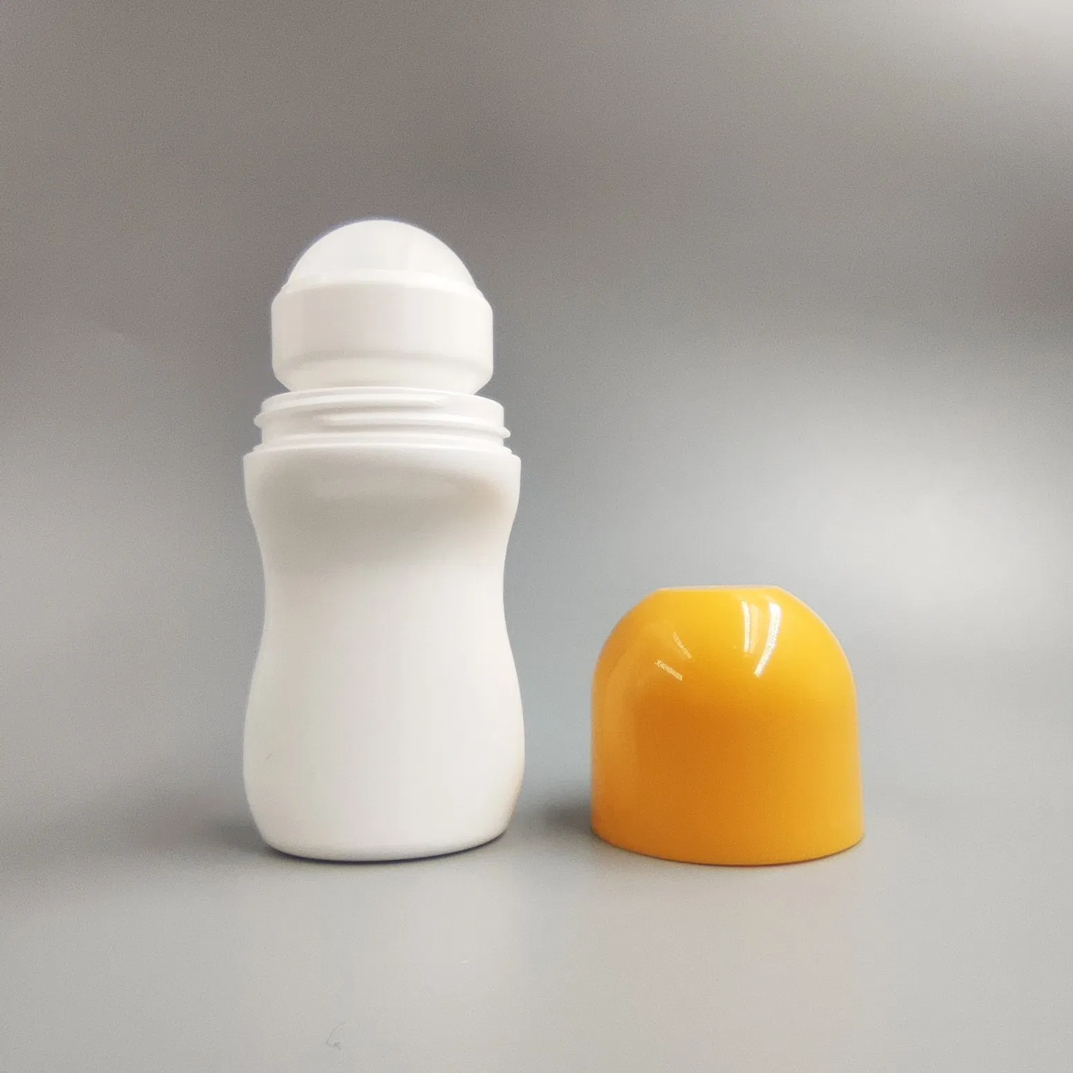 Roll on Bottle with Lid for Essential Oils