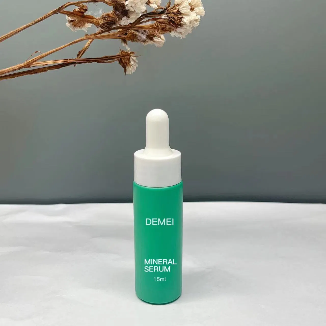 Luxurious 15ml Matte Red Glass Pipette Bottle for Skincare