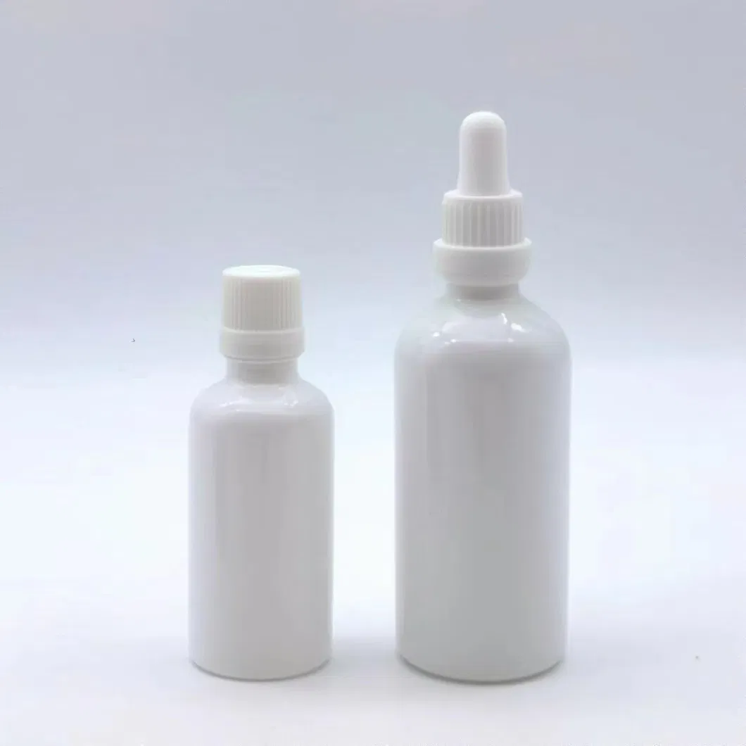 Glass Dropper Bottle Detail 1