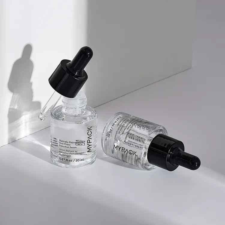 Serum Bottle Detail 4