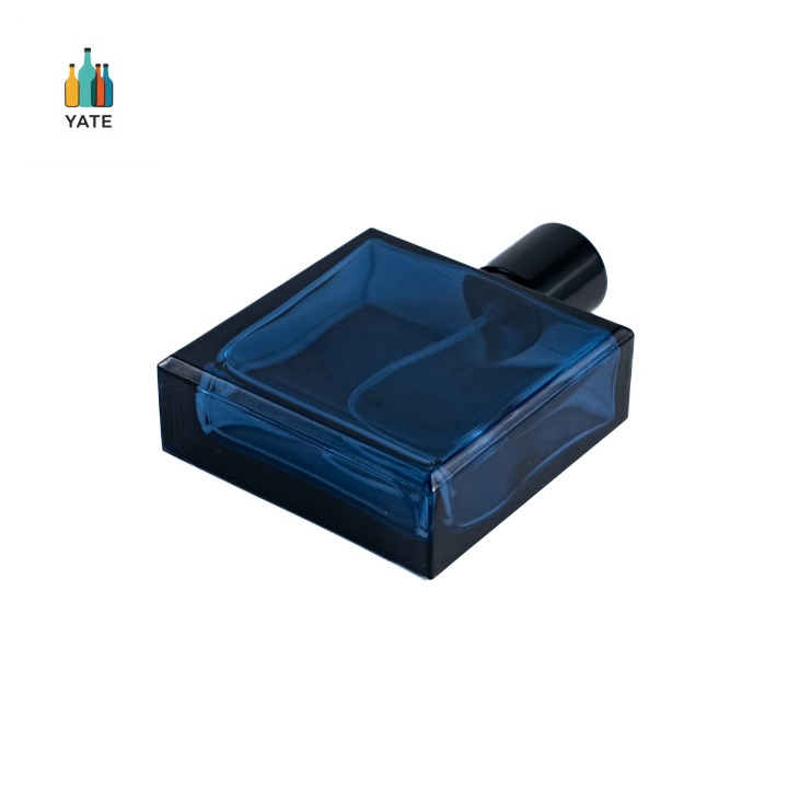 Square Glass Perfume Bottles with Customized Color and Sprays 50ml 100ml