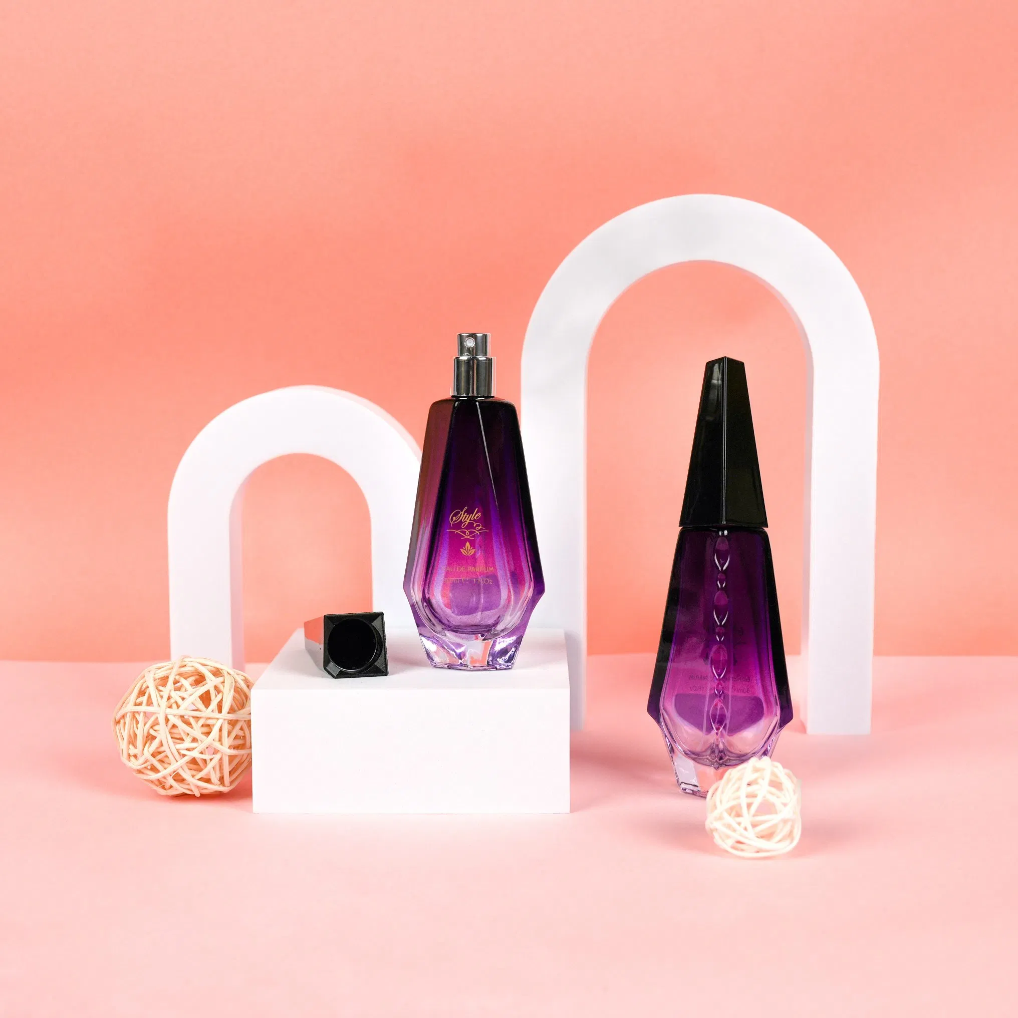 30ml Unique Shape Purple Glass Material Perfume Bottle with Spray Pump for Cosmetic Packaging