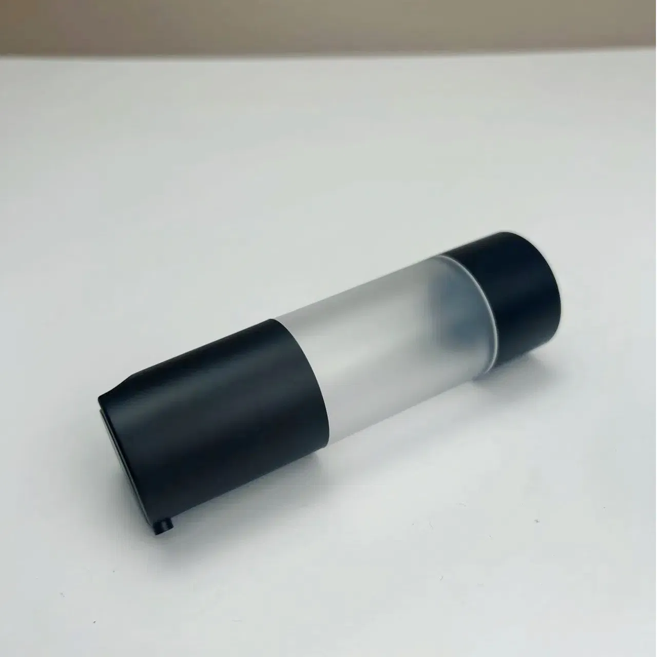 15ml 30ml 50ml as Plastic Matte Black Frosted Airless Pump Bottle Replaceable for Cosmetics