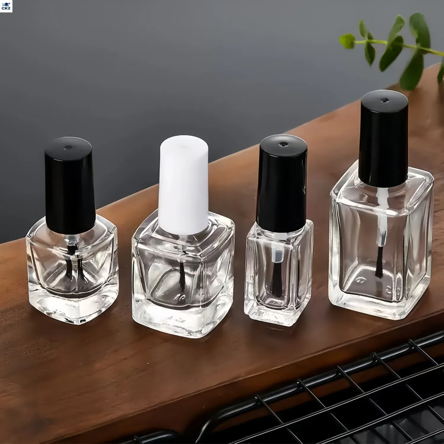 Cute Design 5ml 10ml 15ml Colorful Eco-Friendly Screw Cap Glass Cosmetic Nail Polish Oil Empty Bottles Subpackage Sample