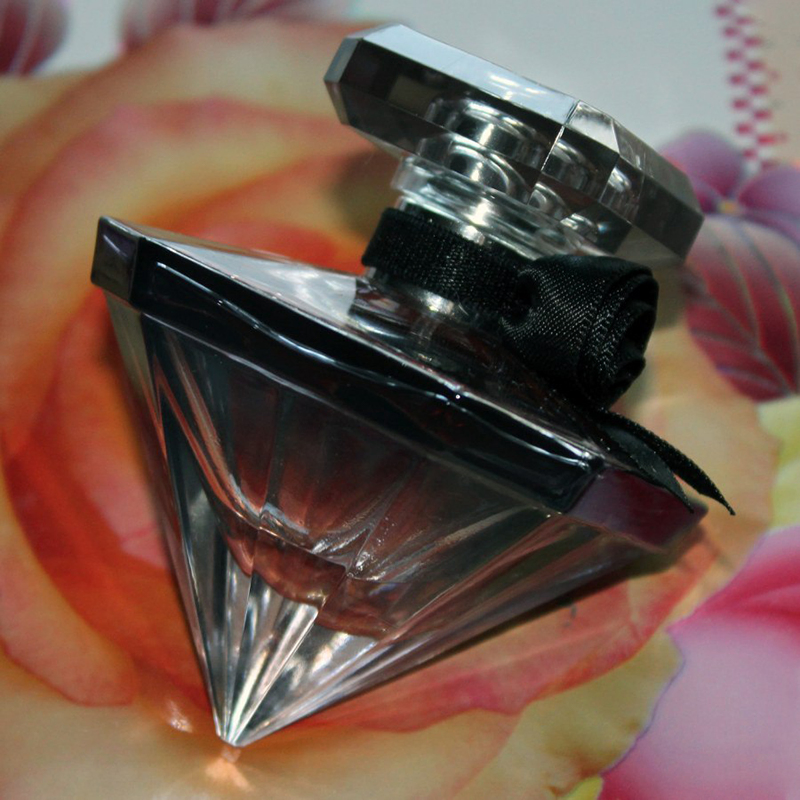 70ml Spot Diamond Perfume Bottle Package Transparent Cosmetic Packaging Glass Bottles Fine Decorative Sample Spray Flask