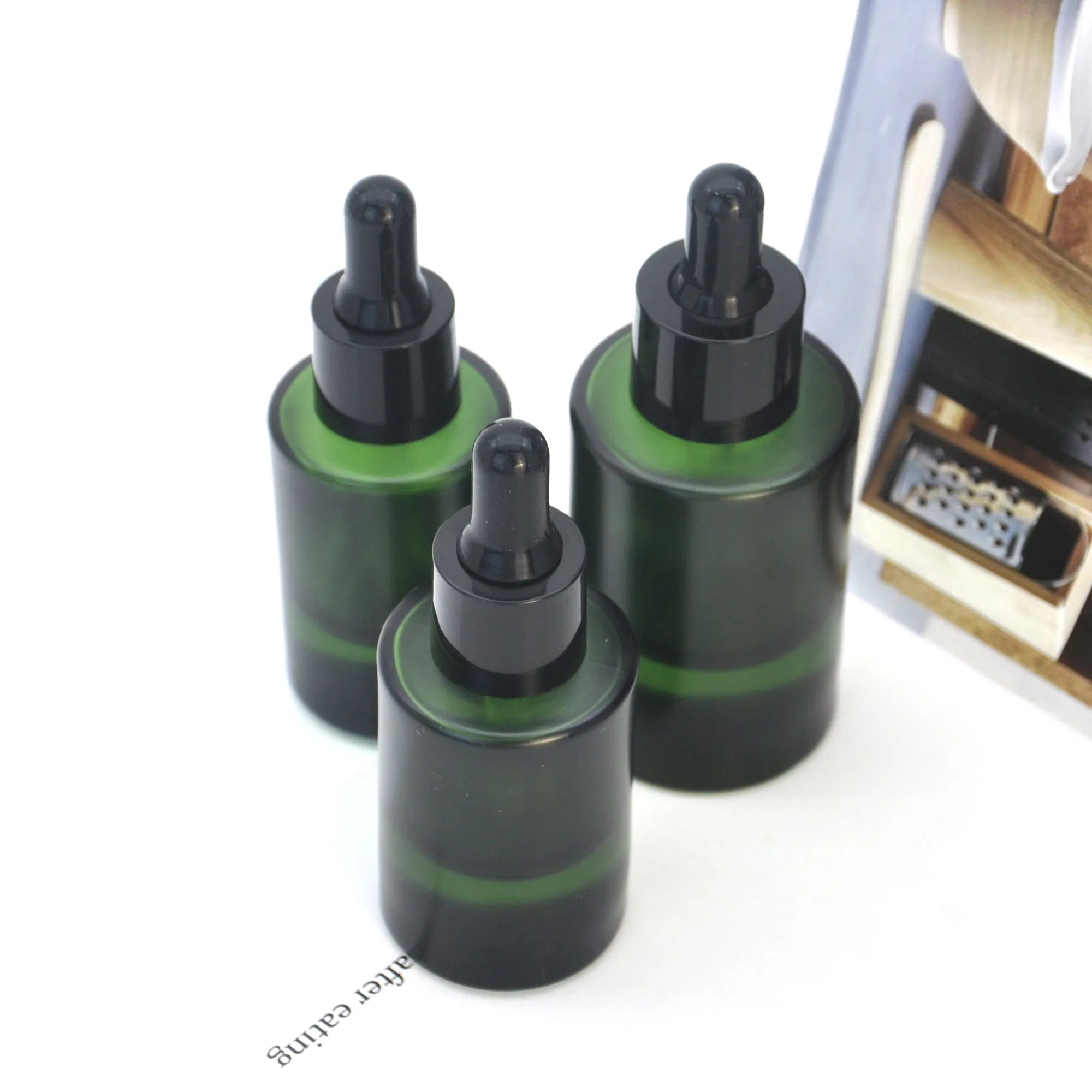 Wholse Small Frosted Green Essential Oil Bottle with Dropper Serum Oil Bottle