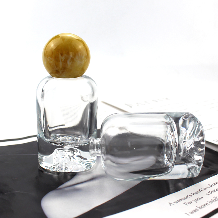 Empty High-End 50ml Transparent Spray Perfume Glass Bottle with Ball Shape Lid