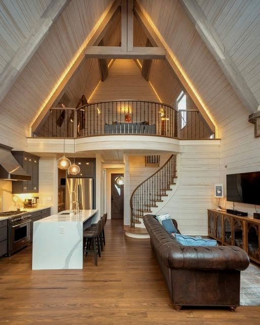 Luxury 2 Bedroom Prefab House Triangle House Prefabricated Wooden House