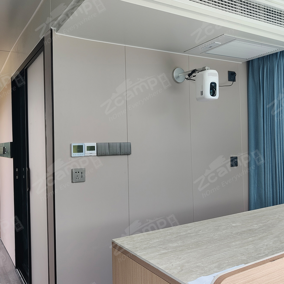 Zcamp E5 Eco Luxury Prefabricated Space Capsule Tiny House Container Prefab Trade Modular Mobile House