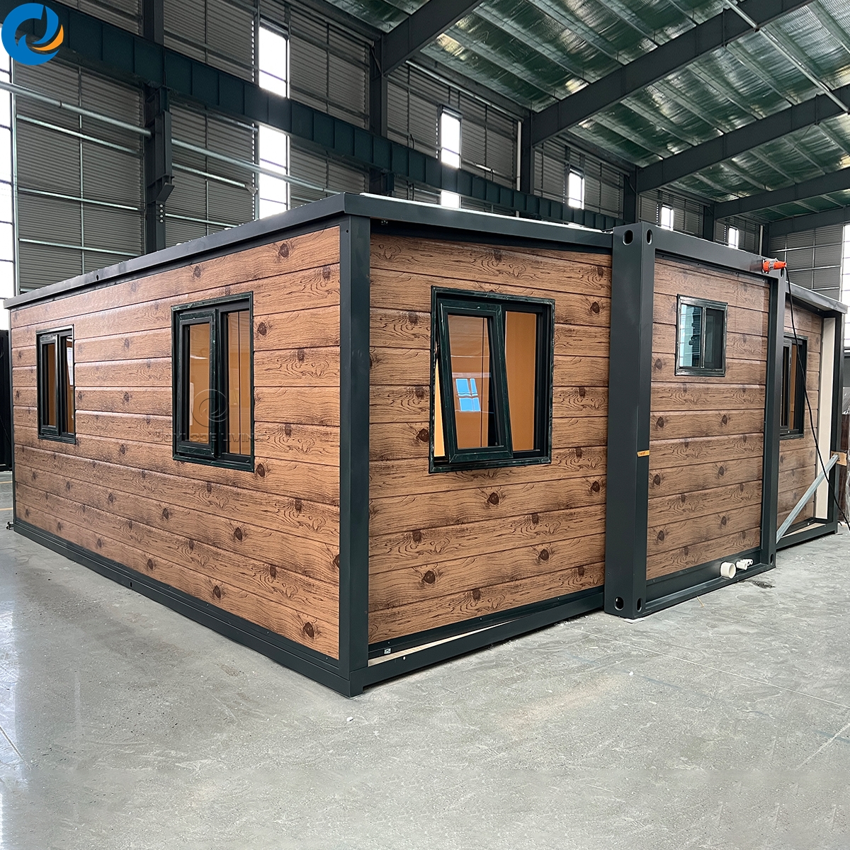 Luxury Modular Capsule House Smart Temperature Control Portable Multi-functional Living Bedroom Spaces for High-End Glamping