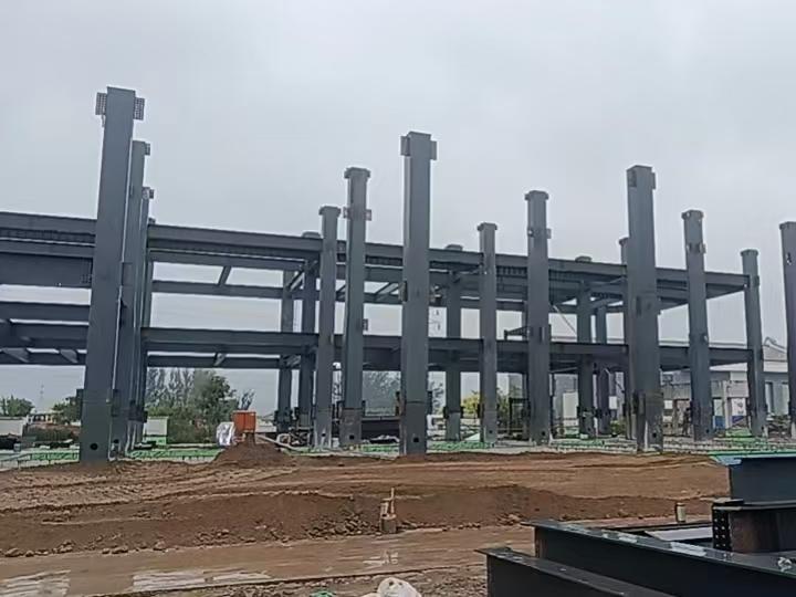 Steel Structure Villa Luxury Prefab Light Steel House Eco-Friendly Material Custom Color for Office Building