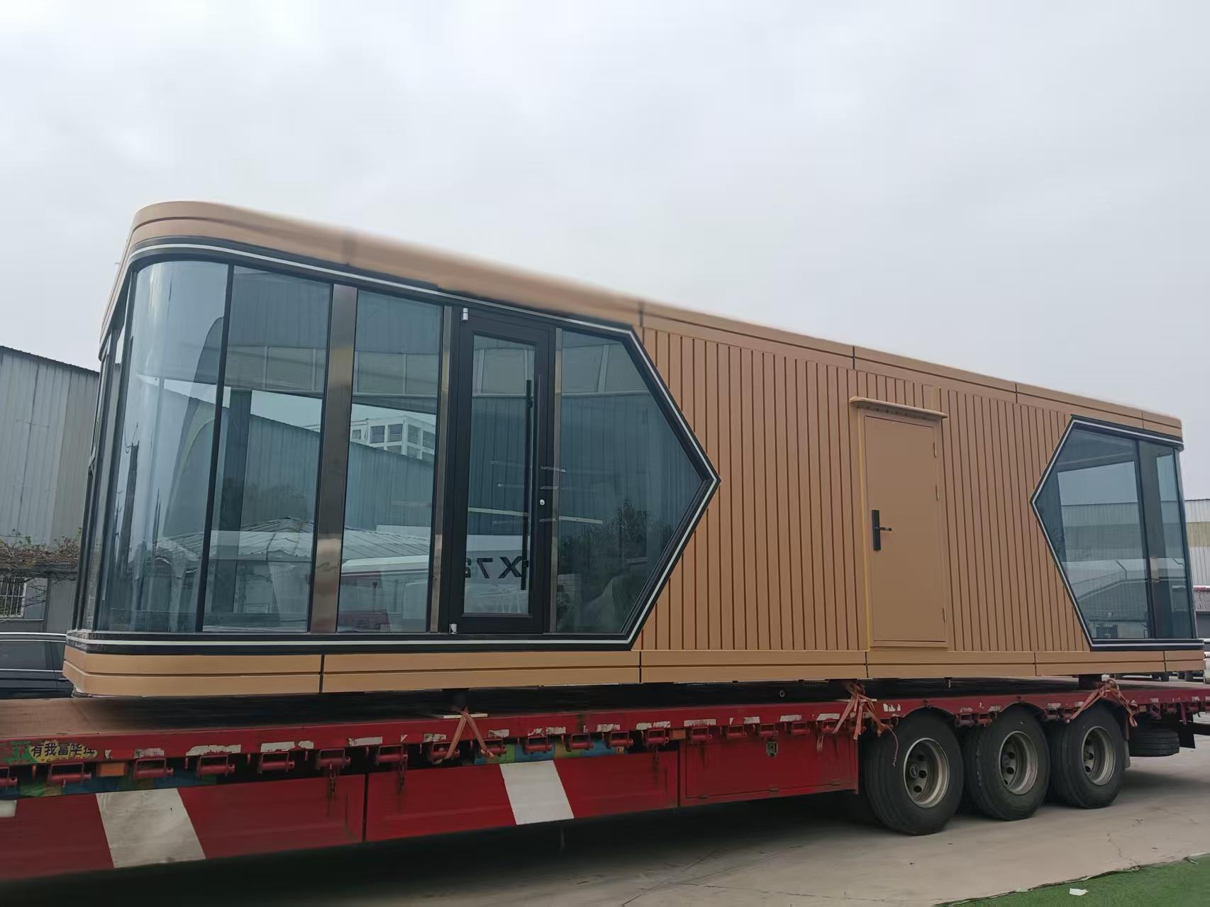 Prefabricated Space Capsule House 2026 Luxury Portable Off-Grid Solar Power System Steel Structure Tiny Home Container Cabin