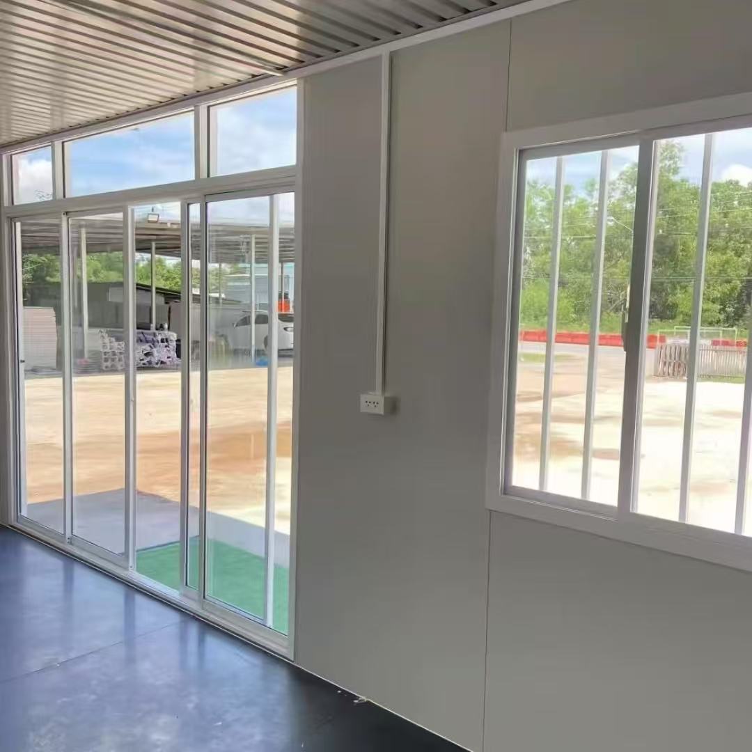 China Best Supplier High Quality Beautiful Luxury Prefab Garden Studio 20ft 40ft Container House