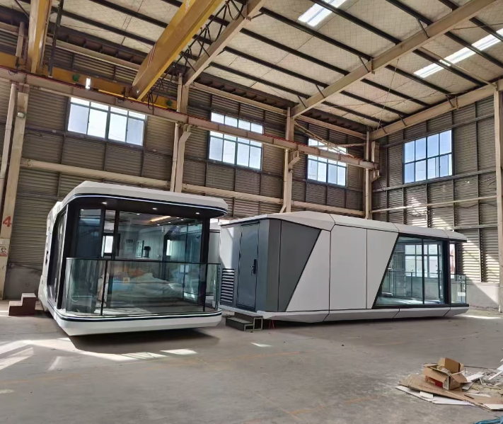 20 To 40 Feet Apple Pod House Outdoor Ecological Capsule House Luxury Pod Prefabricated Capsule House Pod