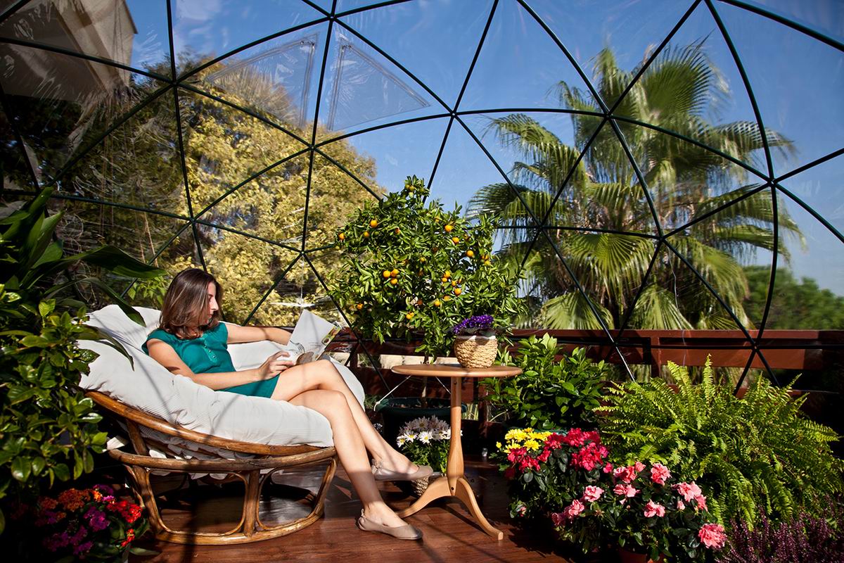 Garden Greenhouse Dome View 3