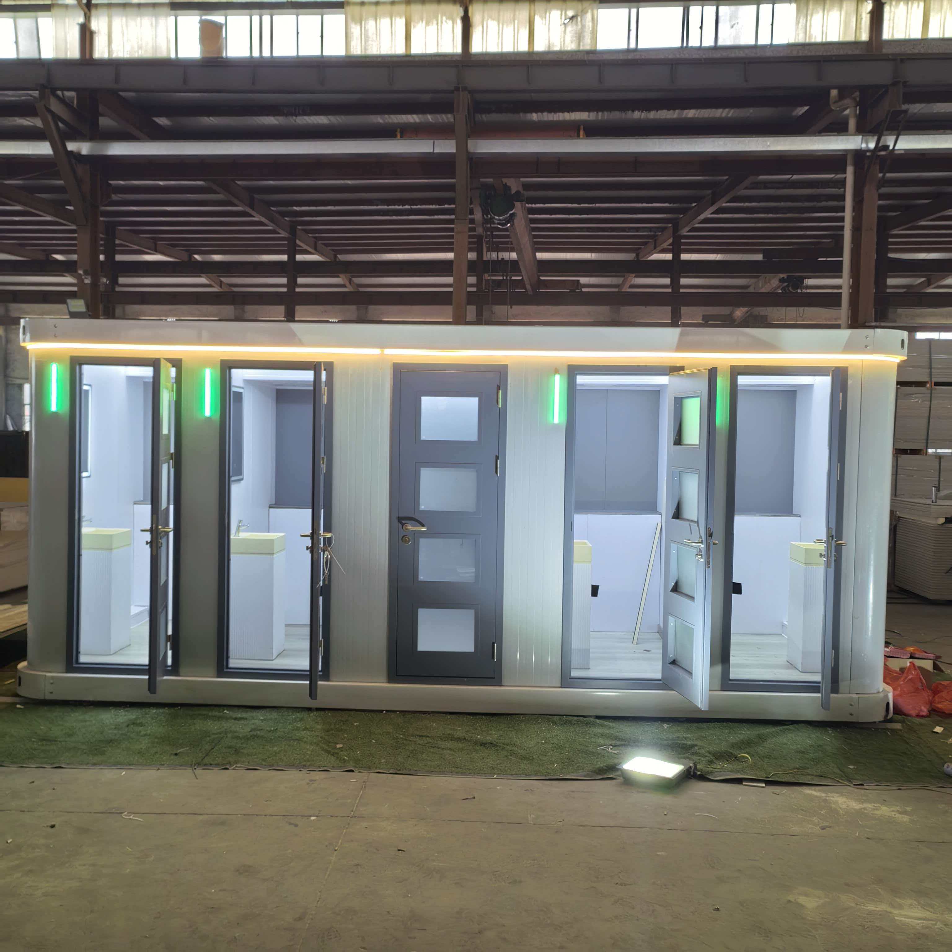 Prefab Fast Assemble Sandwich Panel Container House Mobile Modular Home for Office Building Tourist Camp Vacation Rental Modern