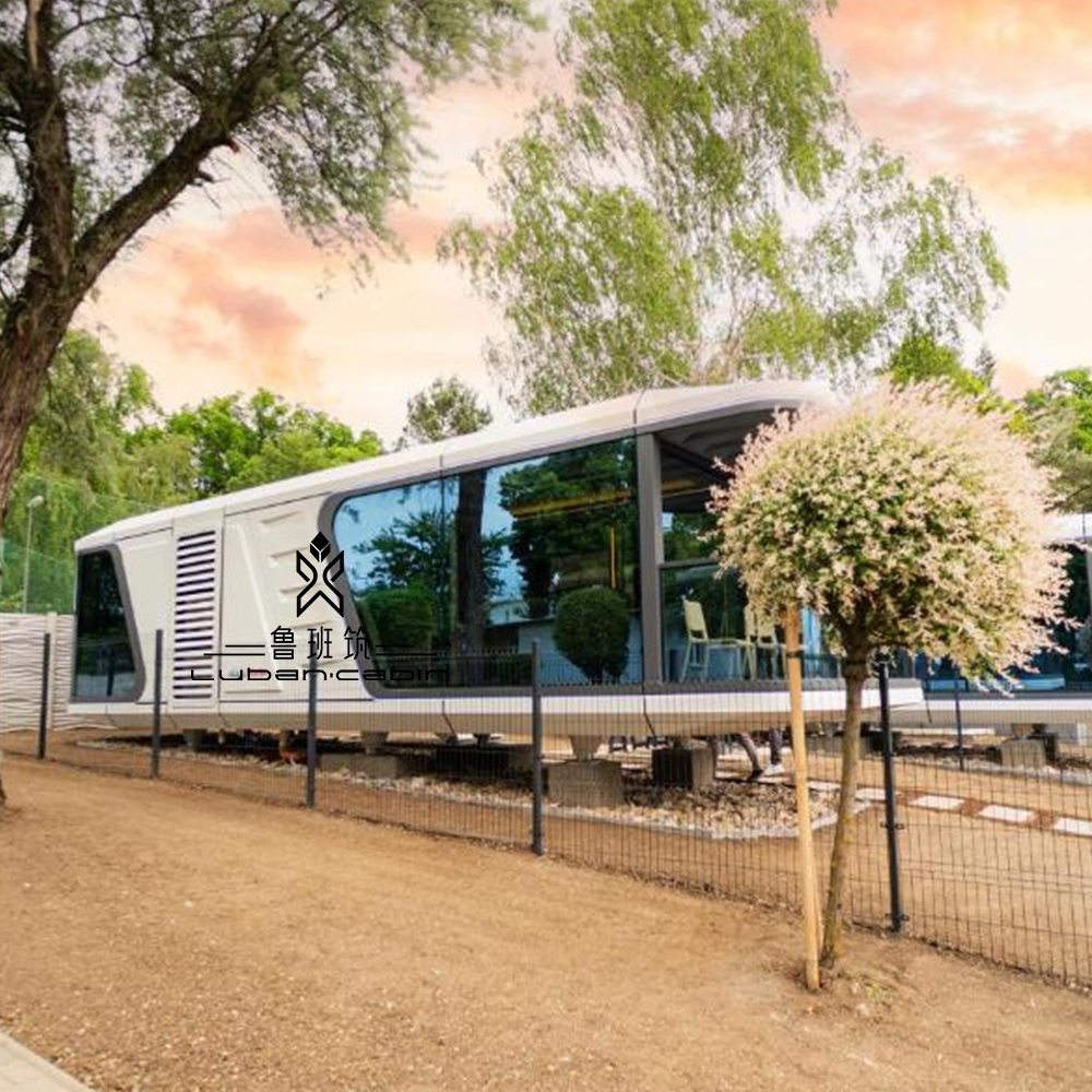 Modular Capsule Homes for Luxury Travel Perfect for Short-Term Stays, Tourist Lodging, and Business People