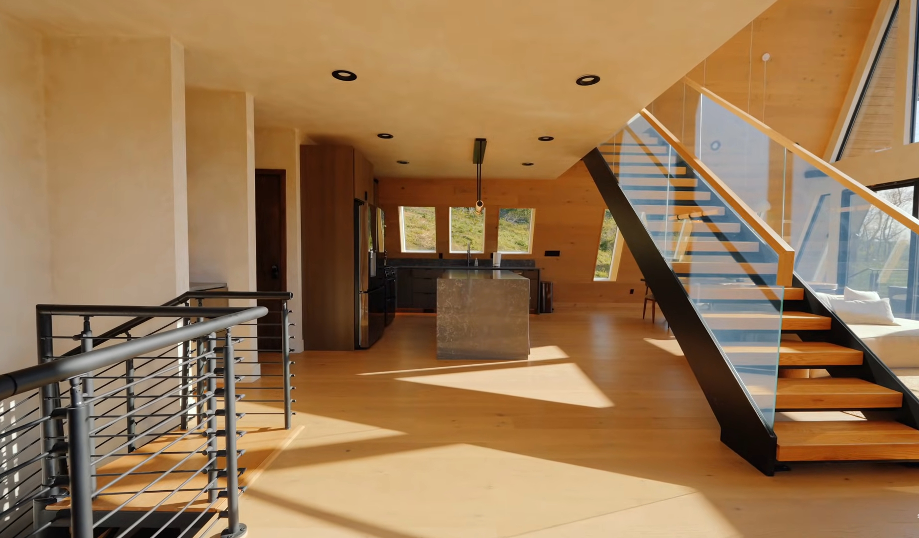 Bespoke Panoramic Glass Triangle House | Modern A-frame Prefab Cabin For Mountain &amp; Forest Resort | Fast Setup Modular Villa