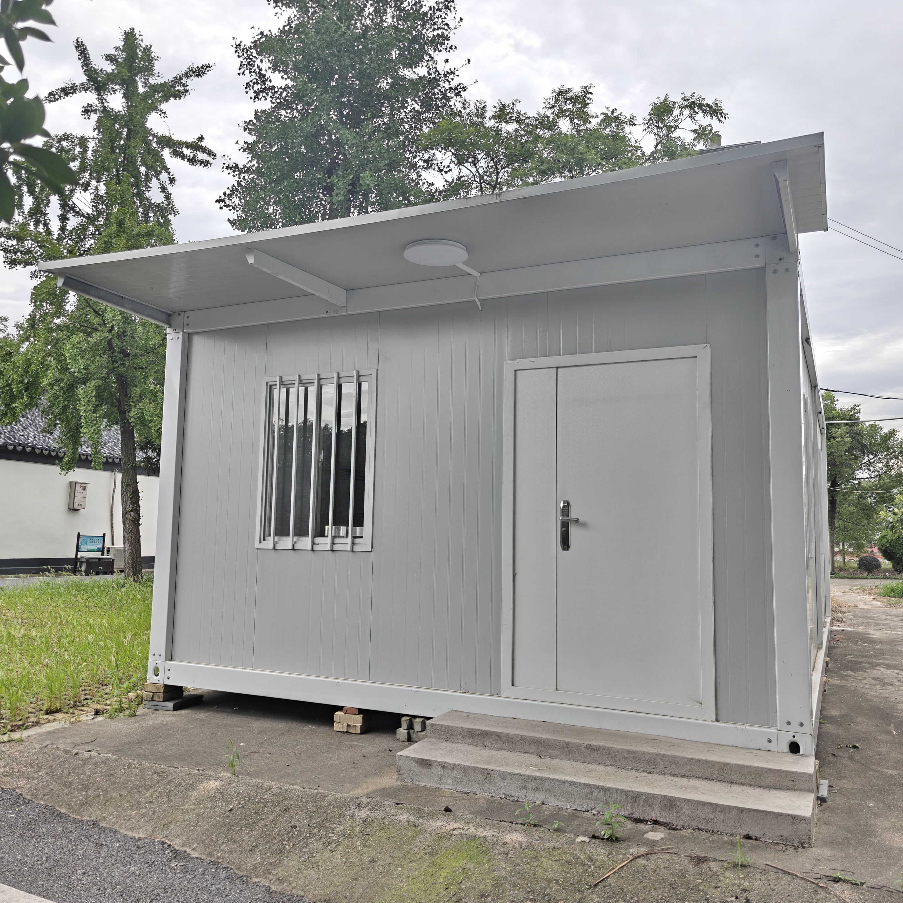 Quick Install Multi Story Detachable Modular Container House 20ft 40ft Tiny Modern Home