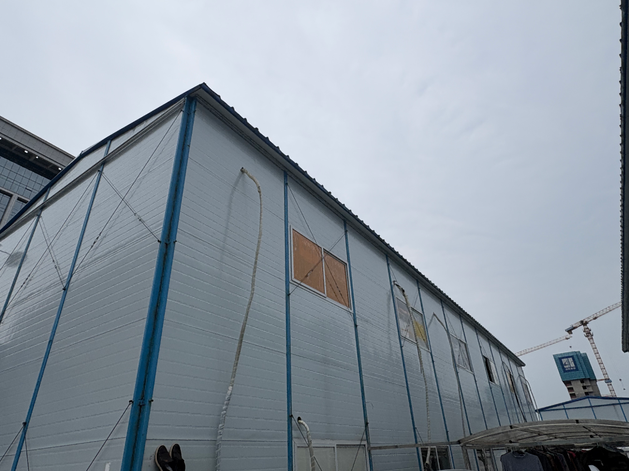 Modern Prefabricated K-Style House with Glass Curtain Wall Facade Luxury Modular Office Building with Turnkey Project Service