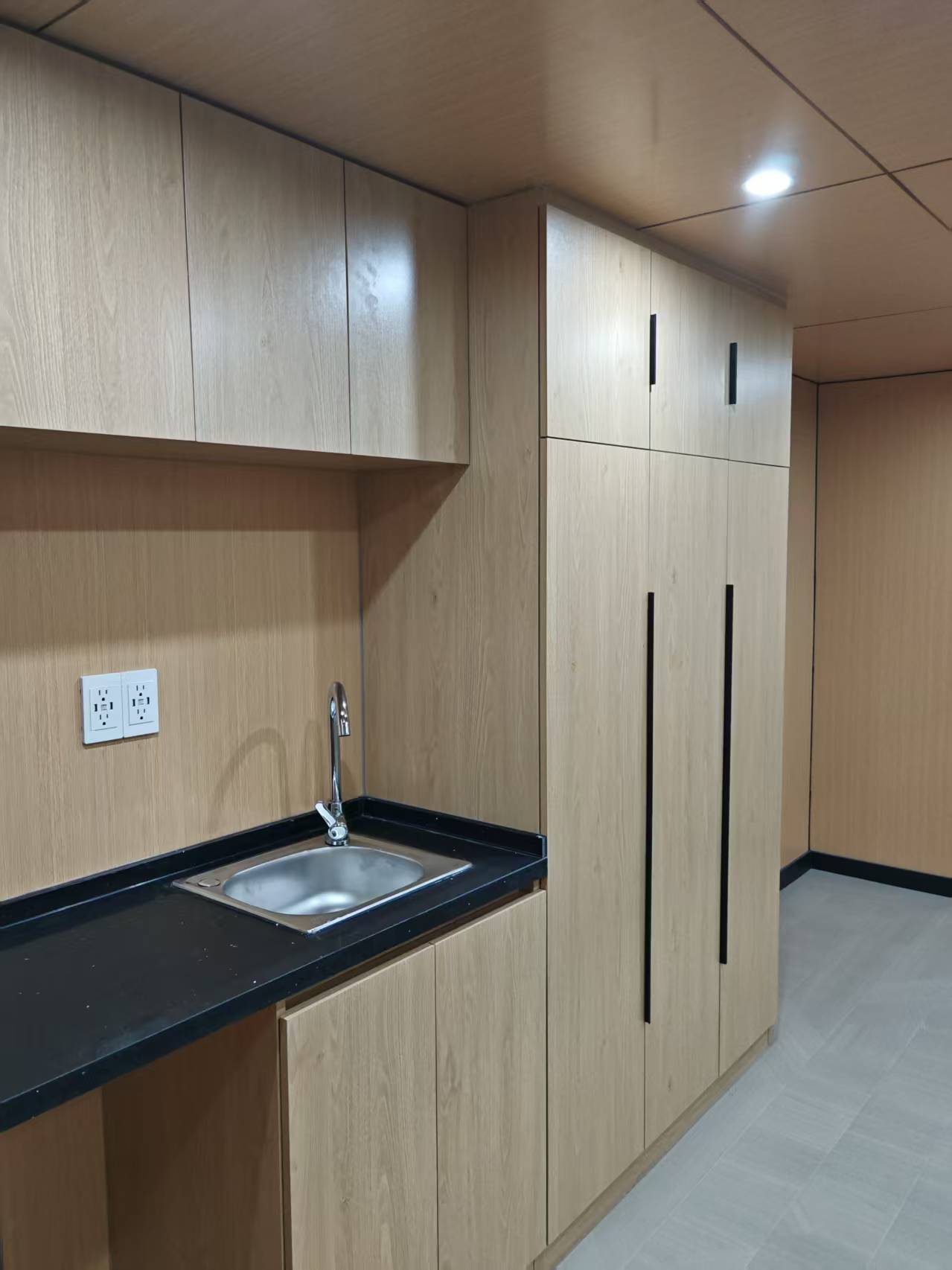 Prefab Outdoor Apple Pod Dome House Sandvik Panel Steel Sandwich Panel For Container Houses Use