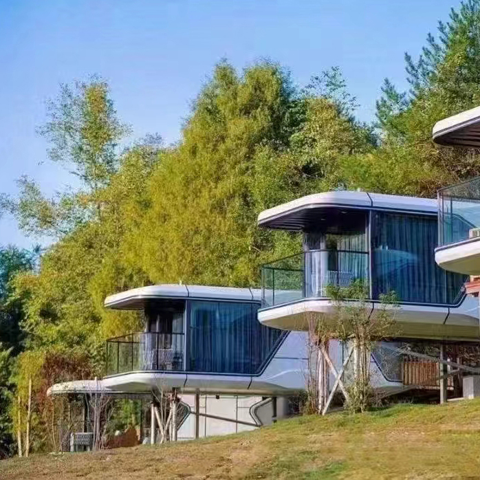 Large Space Capsule House 2 Bedroom with Kitchen and Balcony Prefabricated Mobile Luxury Villa Home