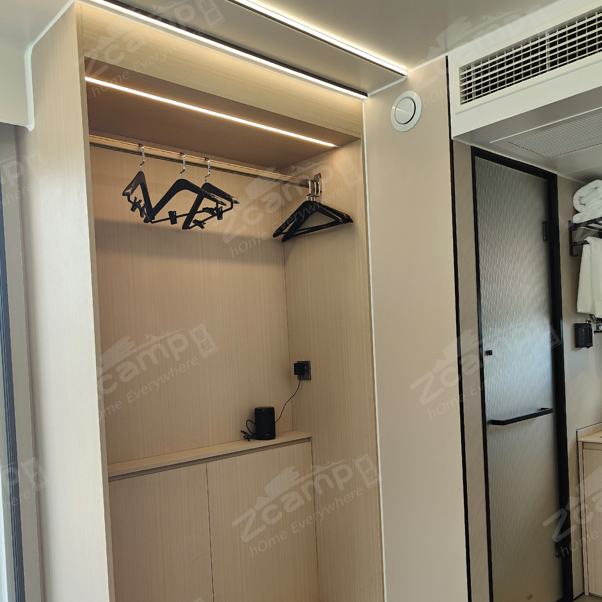 Zcamp E5 Eco Luxury Prefabricated Space Capsule Tiny House Container Prefab Trade Modular Mobile House